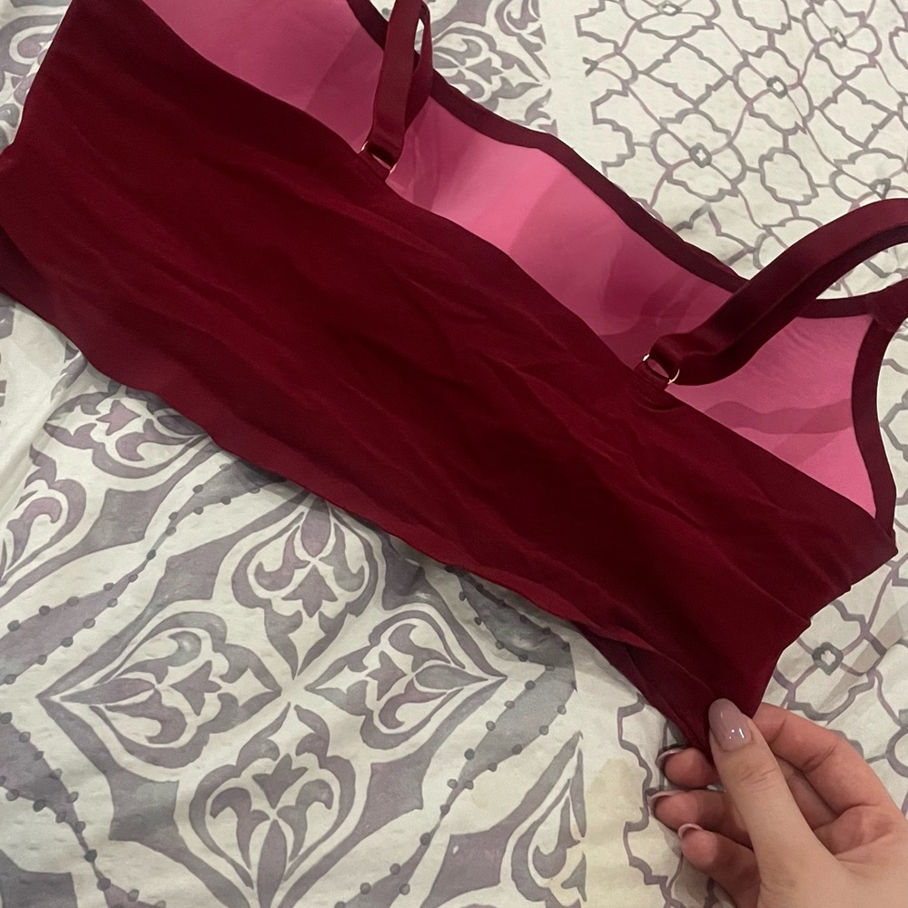 Pink bra - Picture 2 of 3